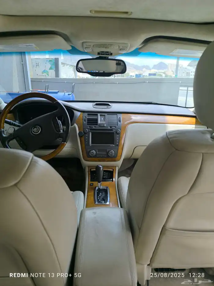 Cadillac Dts 2011 platinium 7