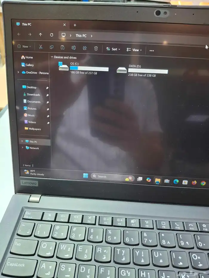 لابتوب لينوفو ثينك باد THINKPAD t14s بحالة ممتازة 8