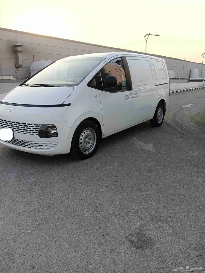 هونداي استاريا 2022 سعودي بضائع ديزل 6
