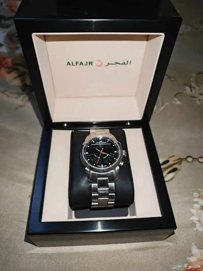ساعة صناعة سويسرا فاخرة 4