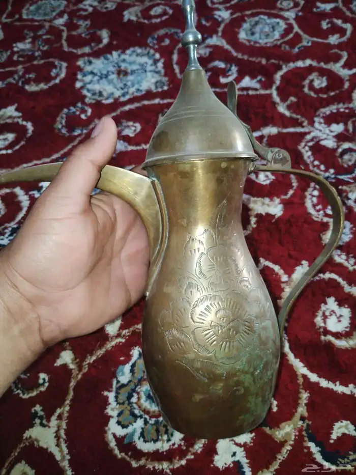 للبيع دله له مايقرب 70 سنه والبيع لاعلئ حد 0