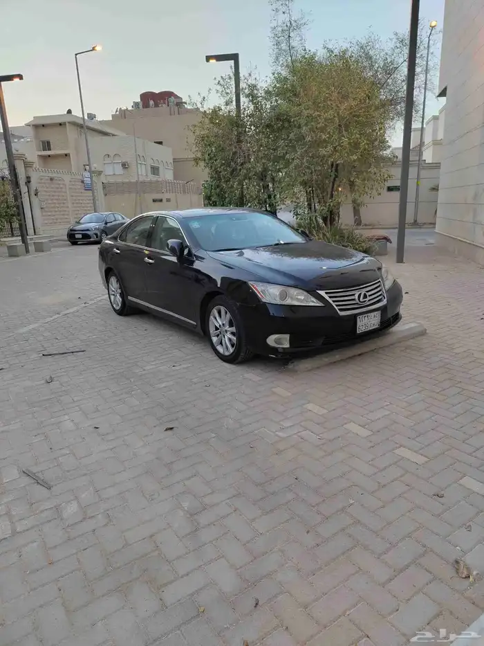لكزس ES350 للبيع او البدل بسيارة رياضية 4