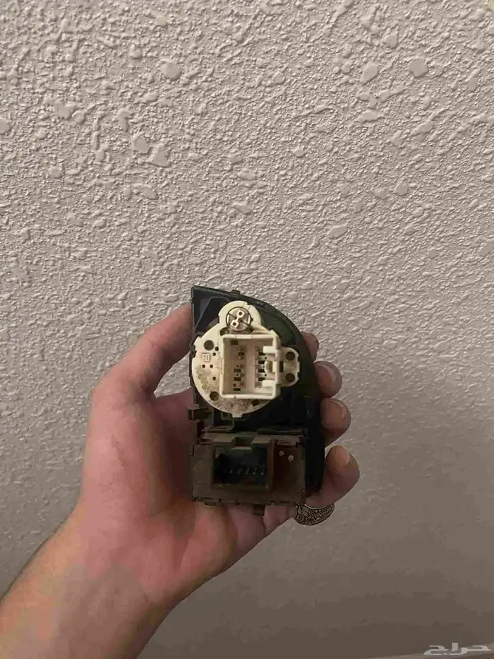 جهاز الانوار و مفتاح التحكم فورد أو تاون كار 6