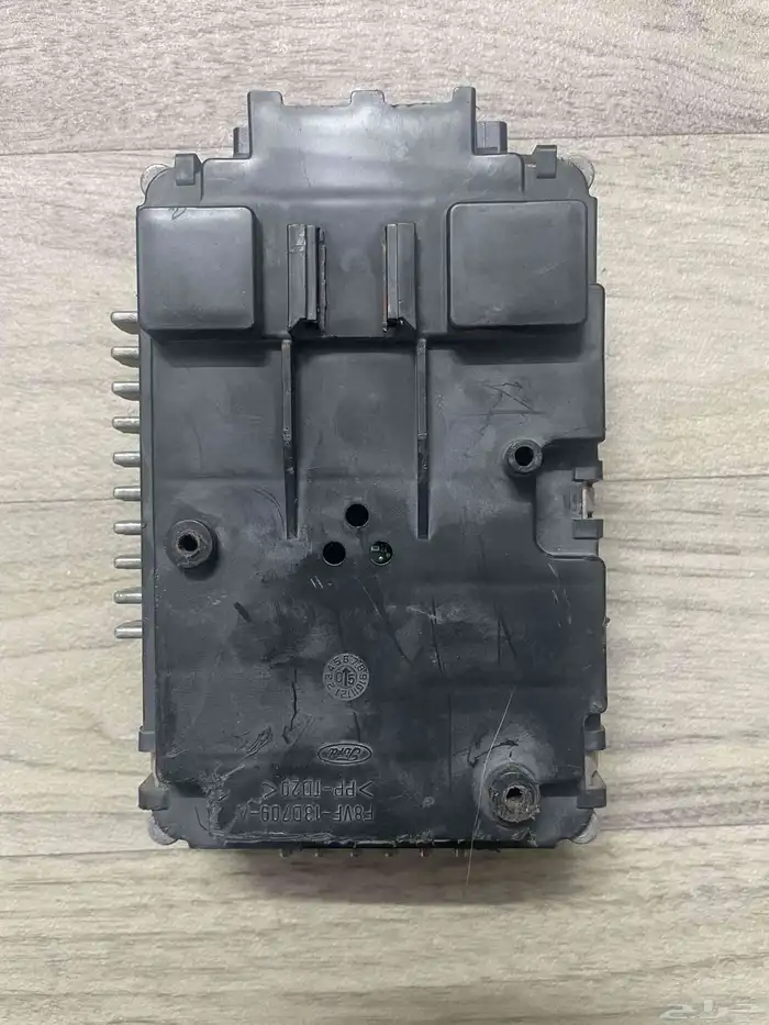 جهاز الانوار و مفتاح التحكم فورد أو تاون كار 0