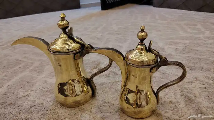 للبيع دلال قديمة و طيبات 2