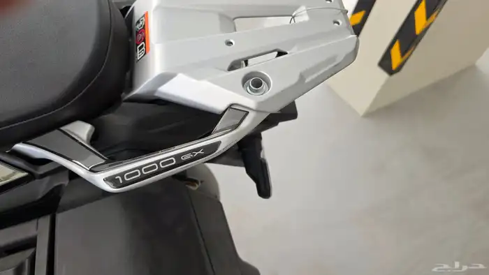 Suzuki gsx-s1000gx 2024 4000 km 8