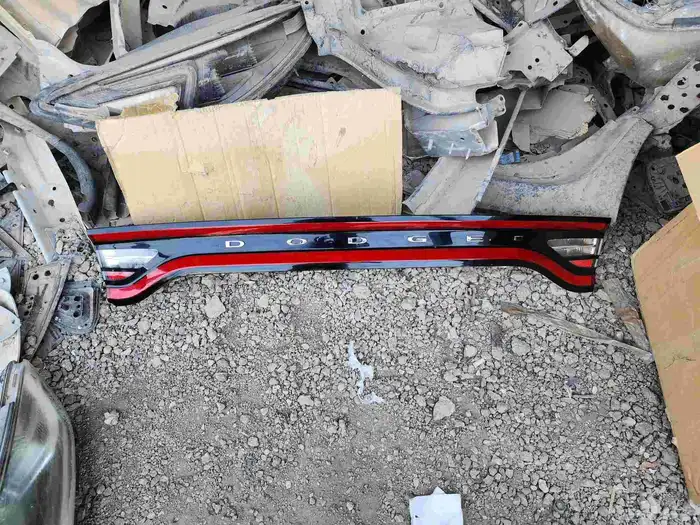 اسطب شنطه دوج تشارجر 2015-2024 1