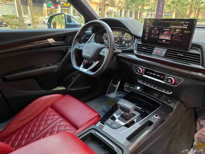 للبيع اودي SQ5 2023 تحت الضمان و 3 صيانات مجانا 24