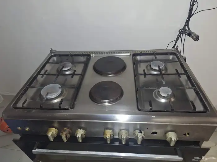 فرن مستعمل غاز وكهرب 1