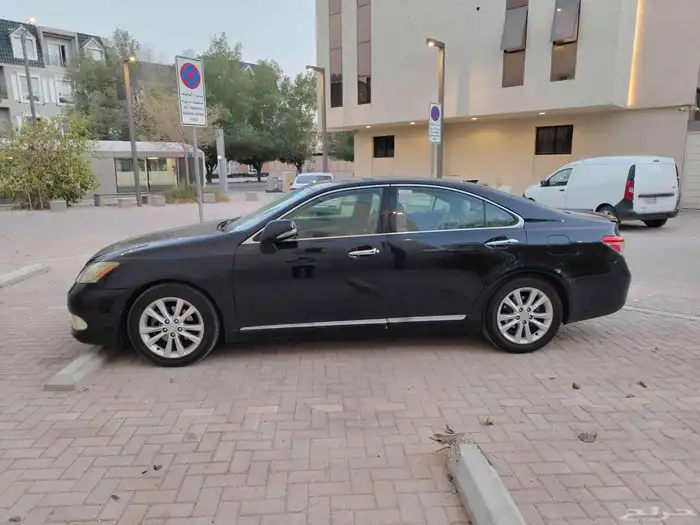 لكزس ES350 للبيع او البدل بسيارة رياضية 1