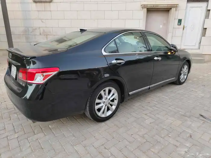 لكزس ES350 للبيع او البدل بسيارة رياضية 5