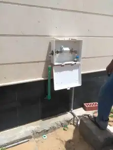 سباك داخلي هو شبكات ارضيه تاسيسات وصيانه ومعارضه تسريبات 1