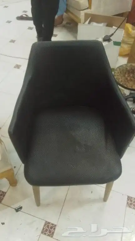 اغراض كافيه للبيع كراسي وطاولات ثلاجه عرض ديب فريزر صغير 7