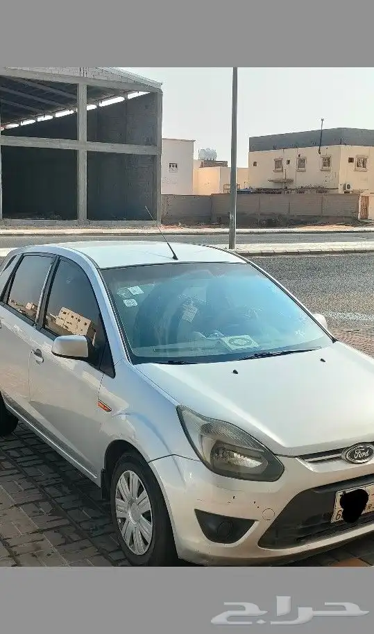 سياره فورد فيجو موديل 2012 بدون صدمات بحاله جيده 2