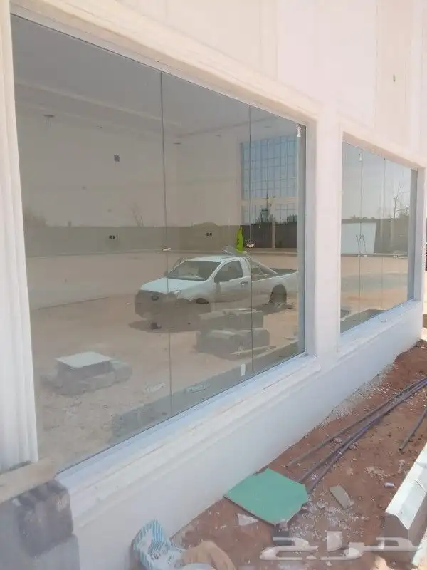 توريد وتركيب دربزينات الزجاج والاستيل وواجهات السيكوريت 1
