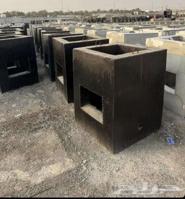 يوجد لدينا منتجات جميع المقاصات من الحواجز الخرصانيه وبافضل 4