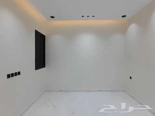 للبيع شقه دور ارضي حوش ومدخل سياره تشطيب راقي مخطط الراجحي 11