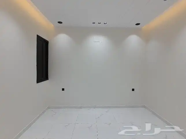 للبيع شقه دور ارضي حوش ومدخل سياره تشطيب راقي مخطط الراجحي 12