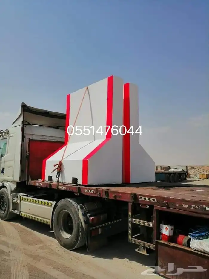 حواجز خرسانية زينة حدائق قواعد اعمده مصدات مناهيل 0