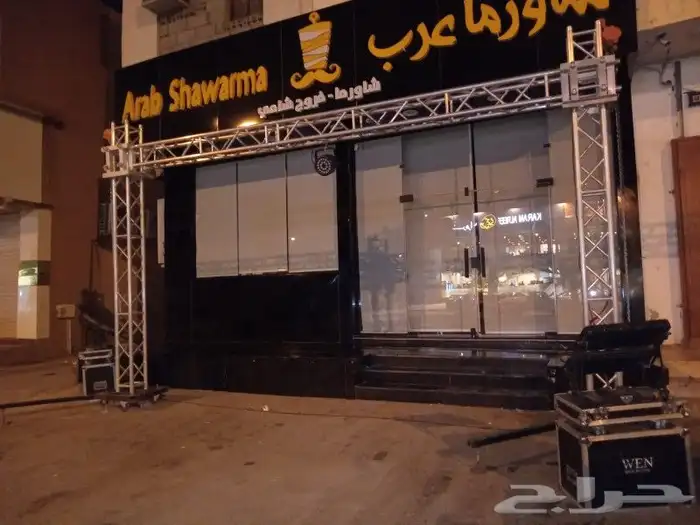 تاجير بوابات تراس تاجير كشافات 1