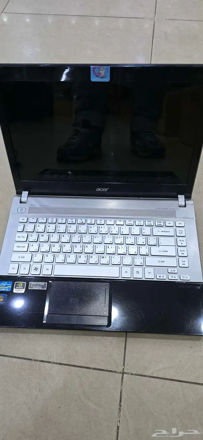 كمبيوتر لاب توب ايسر . وندوز 7 . معالج i5 0