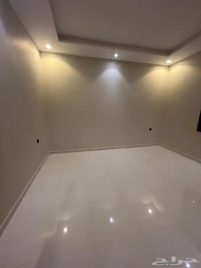 شقه جديده للايجار حي البيان 3