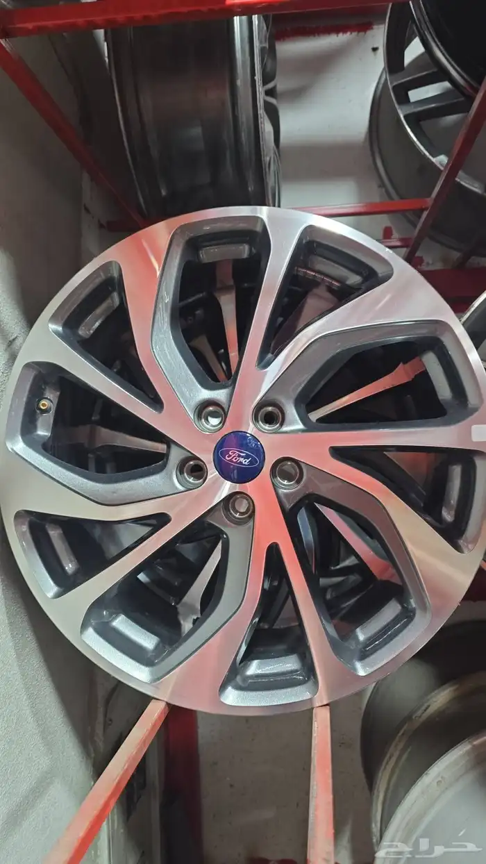 السلام عليكم يوجد لدينا جنوط تورس مقاس 19 مديل 23 0