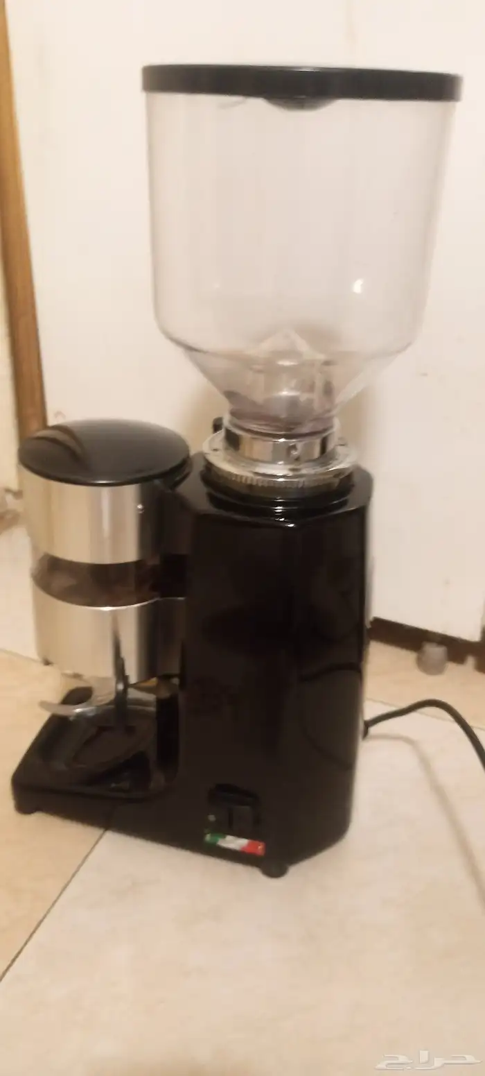 مطحنة قهوة ايطالي بتحكم ديجيتال 4 10