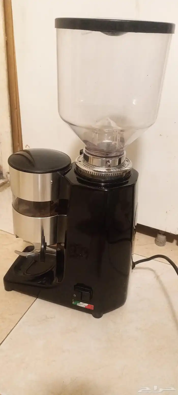 مطحنة قهوة ايطالي بتحكم ديجيتال 4 9