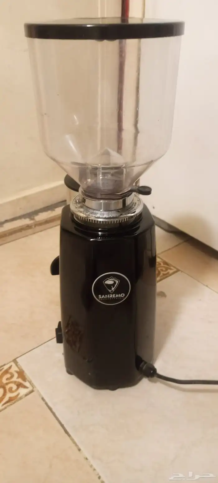 مطحنة قهوة ايطالي بتحكم ديجيتال 4 8