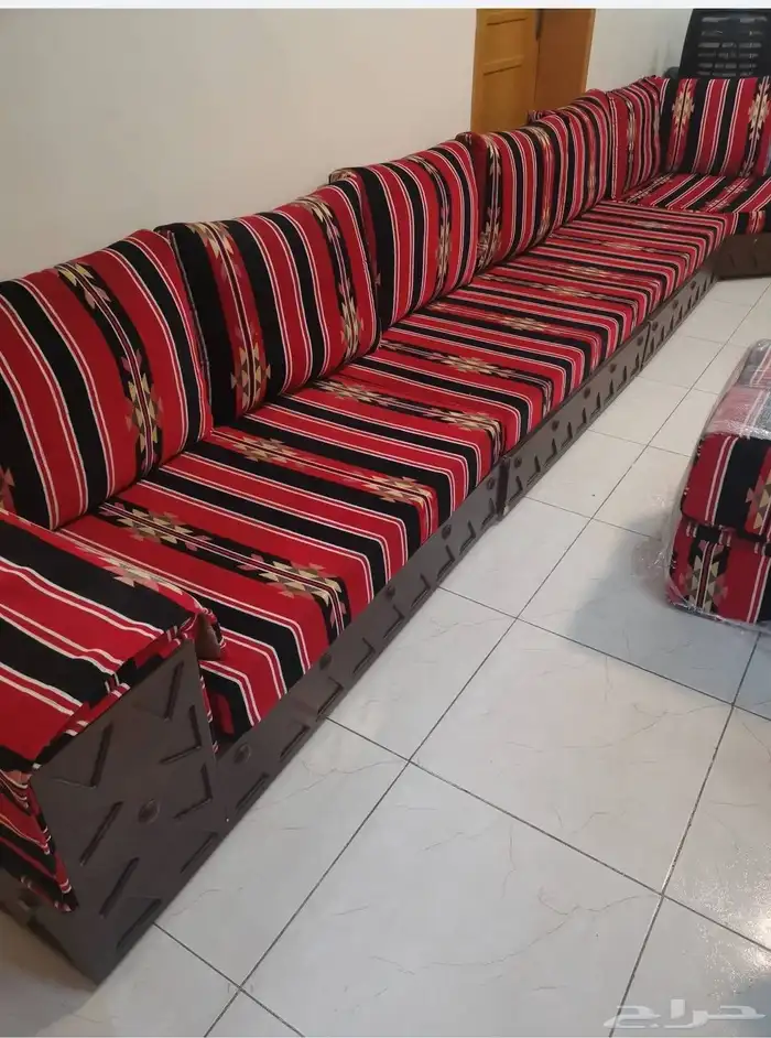 جلسة تراثية شبه جديدة 0