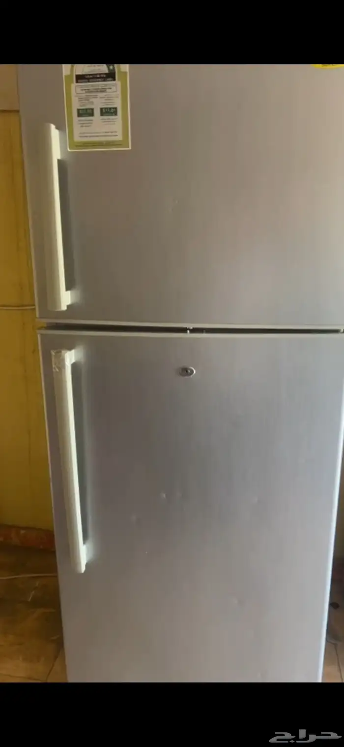 ثلاجه تبريد وتجميد نظيف داخليه وخارجيه 0
