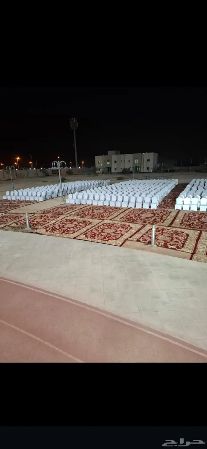 للحفلات والمناسبات قهوجينن وصبابين كراسي بنوعها اطولات بأنوا 4