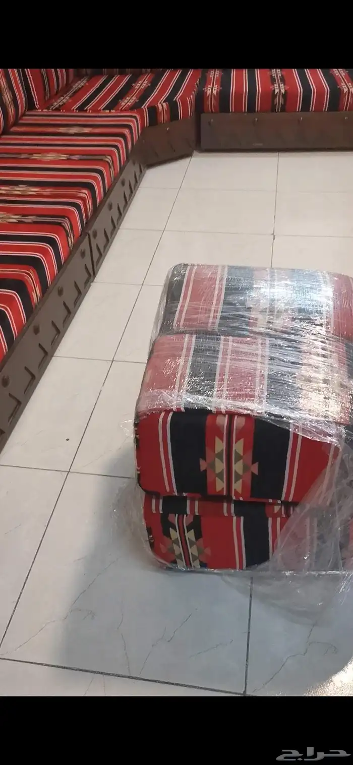 جلسة تراثية شبه جديدة 3