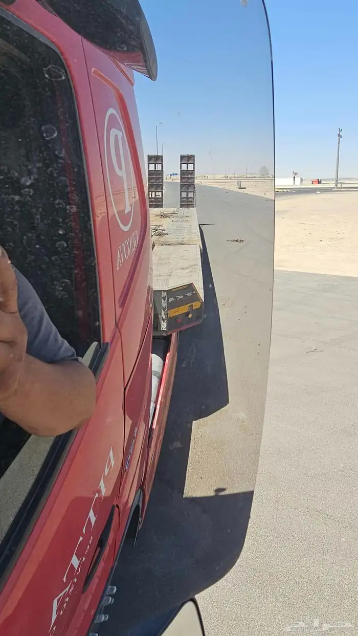 لوبد متوجد في القريات لنقل المعدات الثقيلة 0