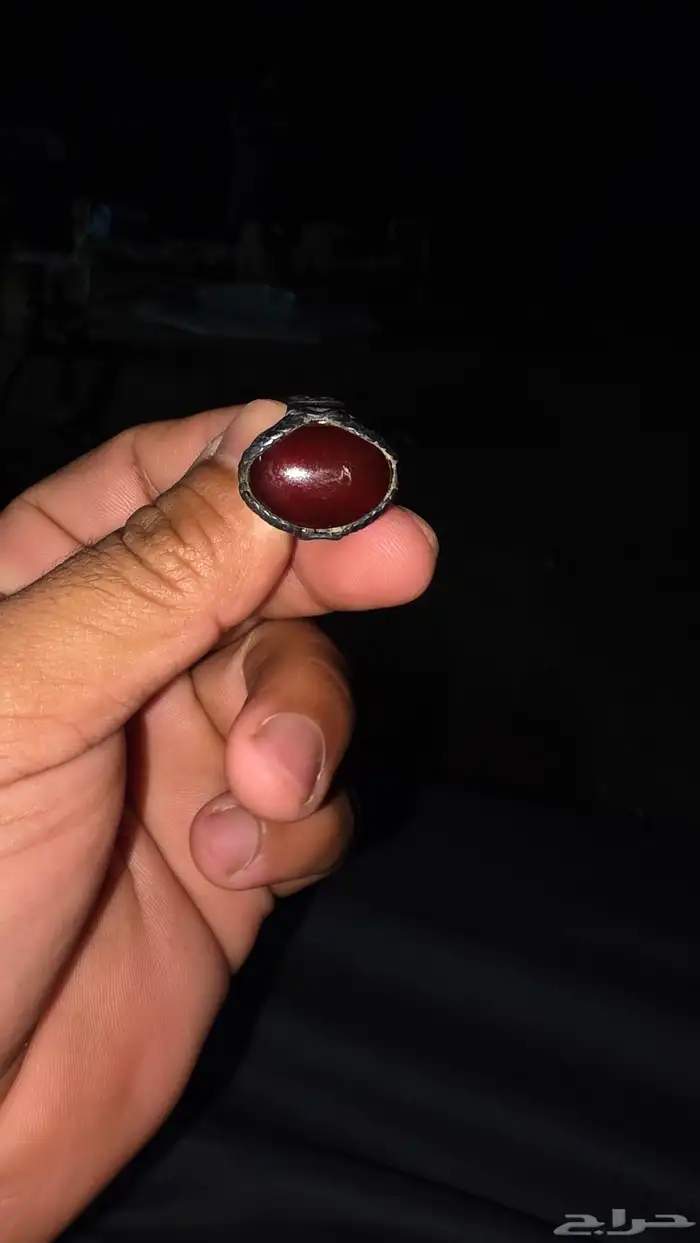 سوال عن نوع الخاتم حد عنده علم 1