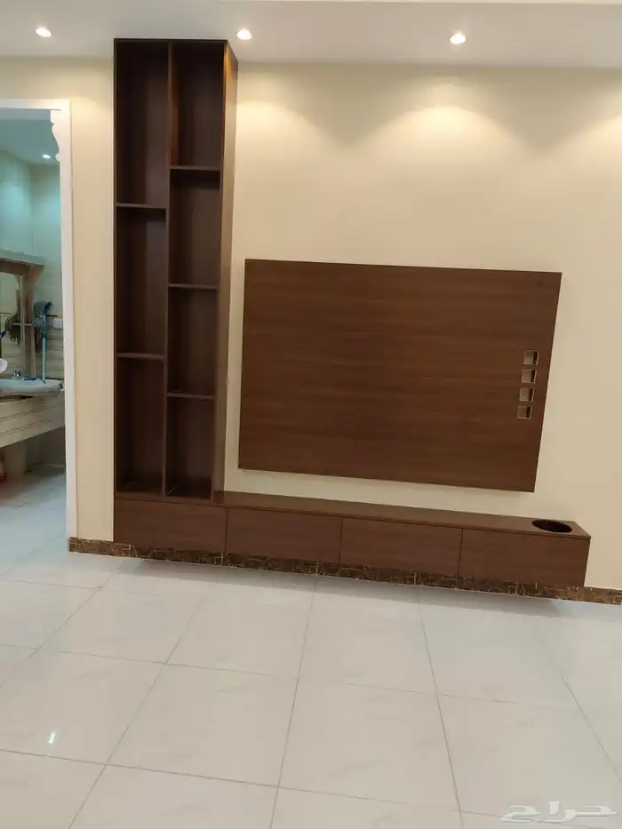 انا نجار ديكورات غرف نوم فوق تركيبه 0