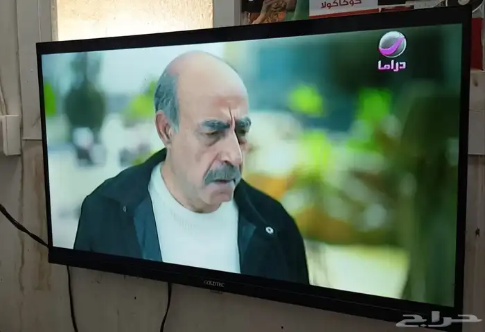 شاشه 32 بوصه شيبه جديده استخدام شهر واحد فقط لكل ملحقاتها 0