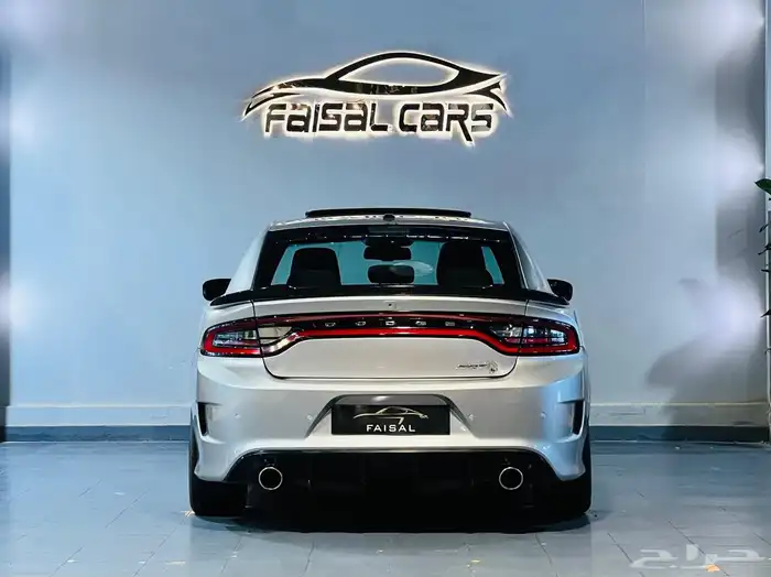 تشارجر 2017 RT V8 نظيف وبحاله ممتازه 2