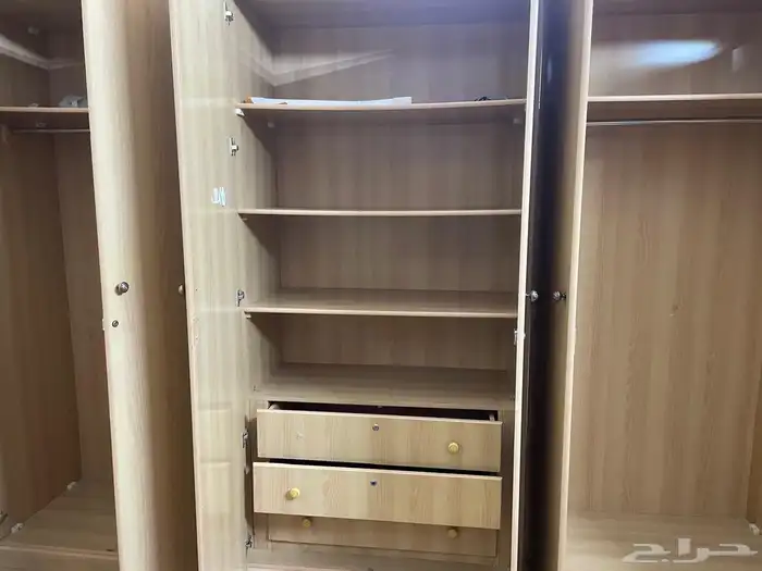 دولاب ملابس 1