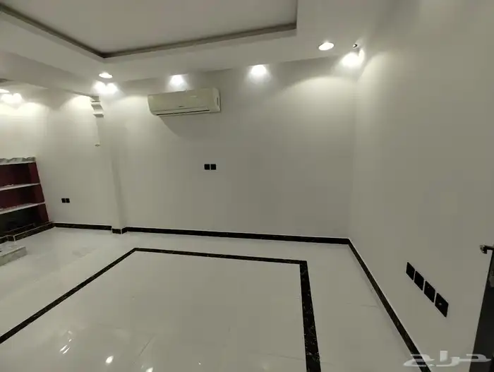 للبيع فيلا دوبلكس حي طويق 4