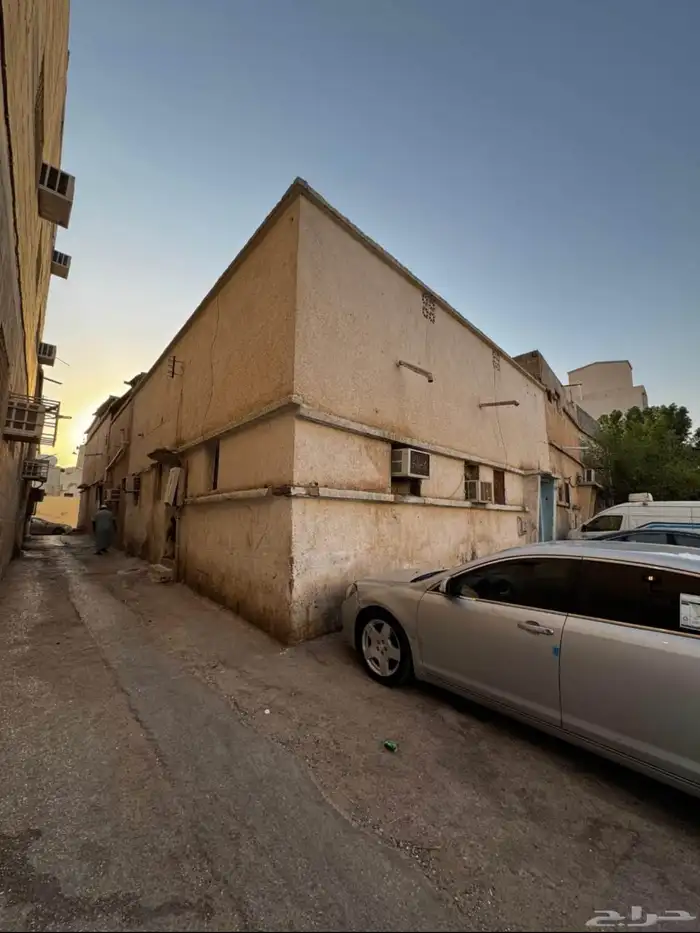 للبيع بيت شعبي مؤجر بعقد الكتروني بحي العود 3