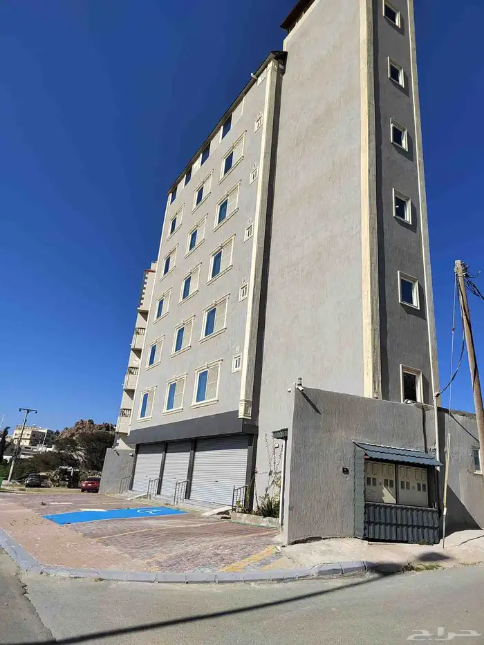 عمارة تجارية للبيع ببلجرشي 30