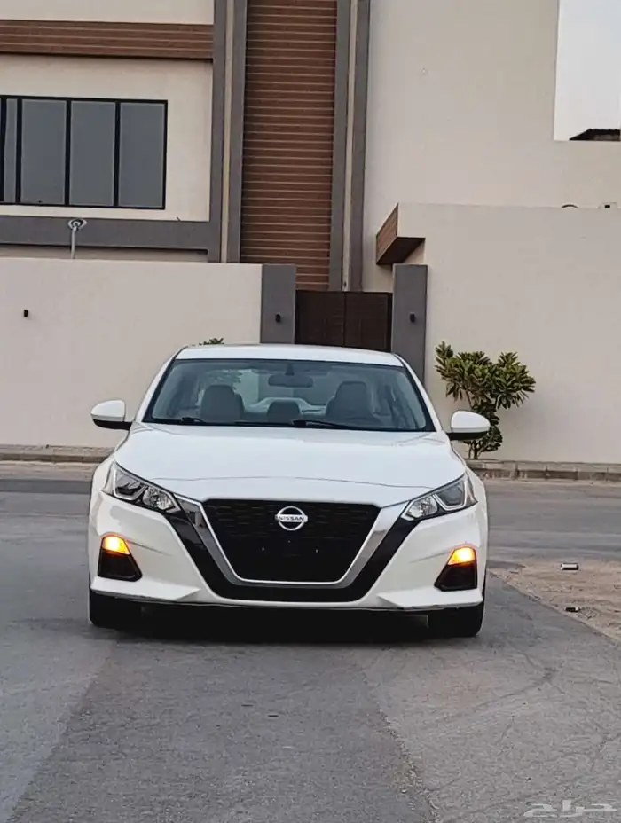 نيسان التيما مديل 2020 استاندر 1