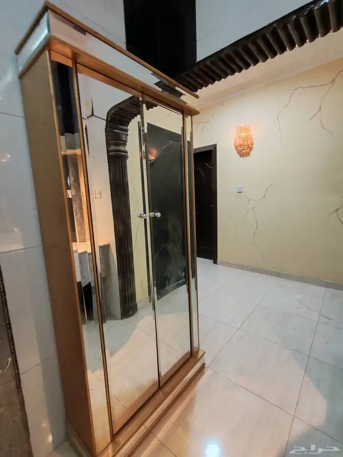 دولاب عبايات 1