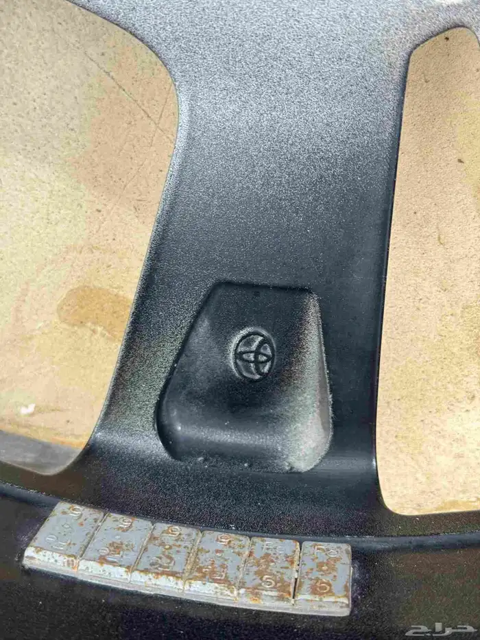 جنوط جيب لاندكروزر تورنج اصلي وكالة 5