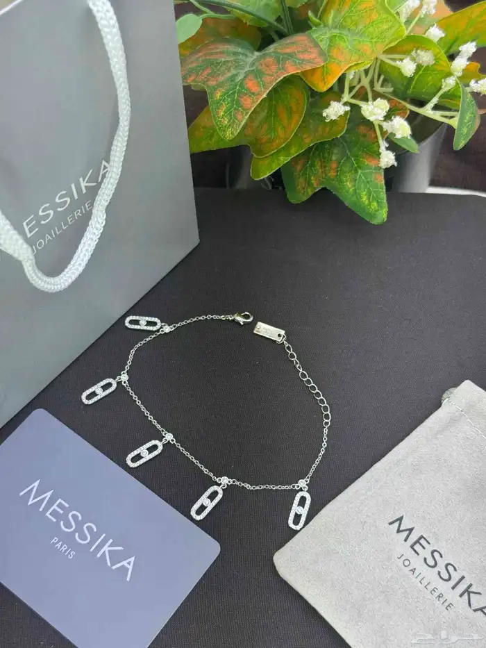 اطقم ماركات متنوعة سلسال واساور نسائية 16