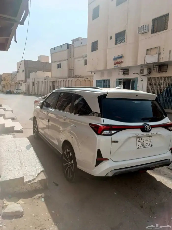 تويوتا فيلوز 2024  ماشي 50 000 كيلومتر  بحالة وكالة بالكامل 1