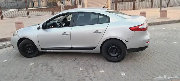 للبيع سيارة رينو فلوانس موديل 2016 1