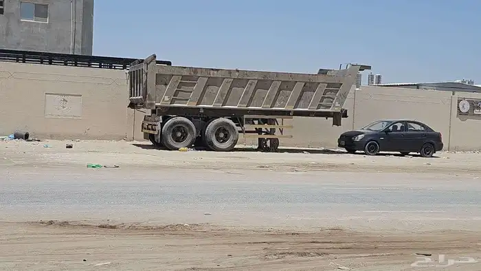صندوق قلاب للايجار او للبيع 1
